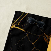 エレガントモノグラムのモダン大理石ブラック金ゴールド ビーチタオル (インサイチュ)