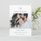 エレガントライトブルーのスノーフレーク結婚写真 セーブザデート (スタンド正面)