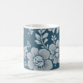 エレガントヴィンテージ青い花柄 コーヒーマグカップ (中央)