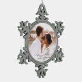 エレガント写真メリークリスモダン&結婚した スノーフレークピューターオーナメント (左)