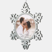 エレガント写真メリークリスモダン&結婚した スノーフレークピューターオーナメント (右)