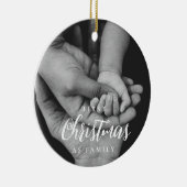 エレガント初めてのクリスマスを家族写真として セラミックオーナメント (右)