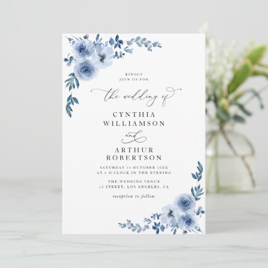 エレガント台本の埃っぽい青いフローラ結婚の 招待状 (スタンド正面)