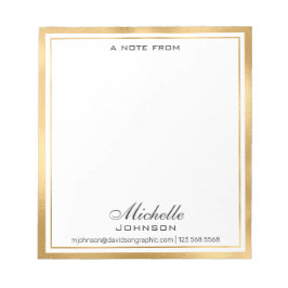 エレガント名前ノートの机の上で ノートパッド