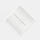 エレガント名字モノグラムと薄いグレーストライプの文字 スタンダードランチョンナプキン (角)