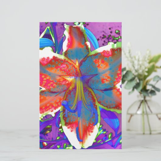 エレガント抽象芸術レトロな赤いフローラ水色 便箋 (スタンド正面)