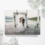 エレガント書結婚の写真サンキューカード サンキューカード<br><div class="desc">白のエレガントスクリプトサンキューカードとカスタム背面の文字メッセージ。結婚式、誕生日、卒業式などのイベントに最適。</div>