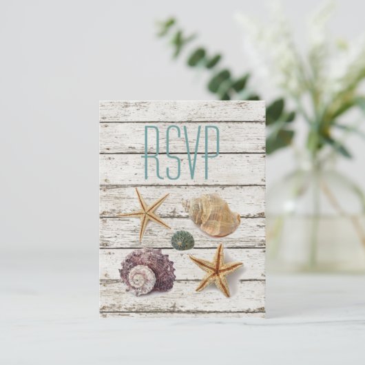 エレガント波止場木製シーシェルビーチ結婚式rsvp インビテーションポストカード (スタンド正面)