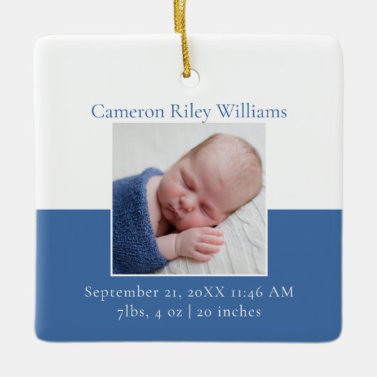 エレガント男の赤ちゃん生まれたばかりの写真ブルーのクリスマスプレゼント セラミックオーナメント (正面)