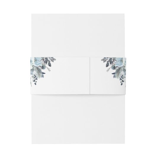 エレガント紋付きイニシャル、ほこりっぽい青フローラ 招待状ベリーバンド (裏面例)