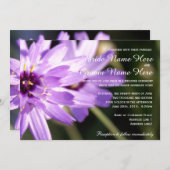 エレガント紫かわいらしデイジー花の夏結婚の 招待状 (正面/裏面)