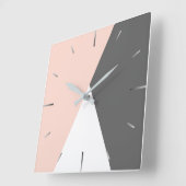 エレガント赤面ピンクとグレーの幾何三角形 スクエア壁時計 (傾斜)