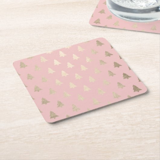 エレガント金ゴールドとピンクのクリスマスツリーパターン スクエアペーパーコースター (アングル)