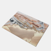 エレガント金ゴールドスタイリッシュグリッターマーブルストーンモノグラム ドアマット (アングル)