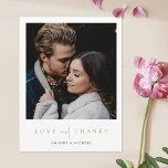 エレガント金ゴールドタイポグラフィ写真の結婚ありがとう ポストカード<br><div class="desc">このシックな写真の結婚あなた感謝していのハガキのテンプレートは、ミニマエレガントリストとデザインを備えモダンている。フロントは写真の下にあなたの名お気に入りの前、2つの異なるフォントの印象的なブレンドで伝えられる'LOVEとTHANKS'のメッセージを特徴とし、光の中で'and'の他の2つの単語の間に流れるスクリプトは、上のケースではっきりした、鮮明な外観でフォーマル。このカードのバージョンもブラックで別々に提供しているので、文字も確認して下さい。フロントを編集して自分の名前を表示する場合は、その文字の色を好みに応じてデフォルトの黒の代わりに金ゴールドまたは他の何かに変更する場合がある。両面で背景を透明に設定し、紙の色がベースカラーとして機能するようにする。背景の色は、片側または両側で選択でもしきる。背面のデフォルトの文字カラーは濃いグレーだが、これを変更するもしと、別のカラーが必要になる。サンプル文字を背面に貼り付け、お客様のメッセージに合わせて置き換えることができたが、これに制限を受けてはいけませ感じん。サンプルもし文字を完全に削除し保て、カードのバックメッセージ部分を完全に削除し空白のて、代わりに各カードに手書きノートを作成し書て、それを行うことができます。または、私たちの文字を感謝のメッセージと自分の閉じ込めのメッセージに置き換え、カードを受け取ったときに署名する。いずれの場合も、差出人住所やメッセージを含むサンプル/プレースホルダー文字と、サンプル写真や詳細を前面から削除することを忘れないでほしい。デフォルトの紙はセミグロスではなくマットを選択した。これは自分のメッセージに適しており書、汚れはしないからだ。もちろん、セミグロスに変更もしできる。直感的な編集ツール、写真お気に入りのとインスピレーションを使用して、このスタイリッシュあなたのモダンハガキは独自の感謝していあなたのハガキを作る！</div>