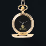 エレガント金ゴールドパーソナライズされたGroomsmen 腕時計<br><div class="desc">groomsmenギフトで自分の結婚touchに個人的な金ゴールドを追加パーソナライズされたこのギフトは、黒い背景に金ゴールドクラシックセリフフォントスタイルで名前とタイトルの円要素の黒モノグラムを特徴とする。また、花婿介添人、花嫁の父親のためにも最適。注意：アートワーク内のホイル詳細はシミュレートされている。この製品の製造に実際の箔は使用されない。</div>