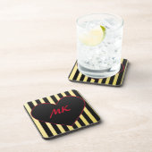 エレガント金ゴールドブラックストライプ赤いハートモノグラムの コースター (右側)