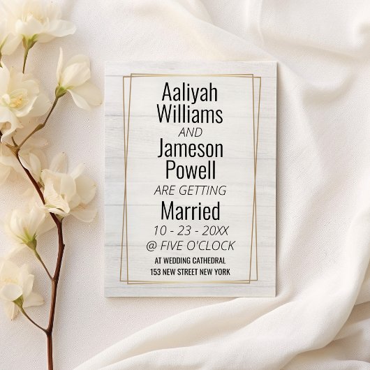 エレガント金ゴールド枠ホワイトウッドタイポグラフィ結婚ズ 招待状