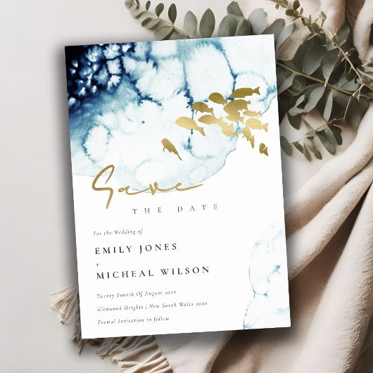 エレガント金ゴールド海軍の魚の水中の海の水色 セーブザデート