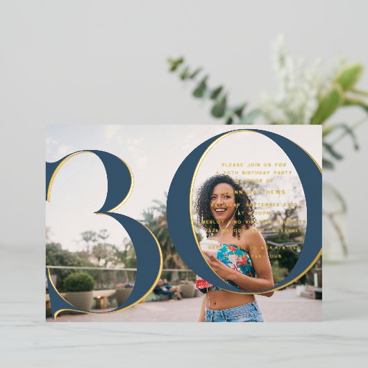 エレガント金ゴールド | 30th誕生日パーティー写真 箔招待状 (立ち正面)