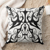 エレガント顔インファイア&フレイムス部族デザイン クッション (ブランケット)