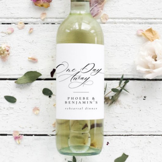 エレガント1日リハ遠くにーサルディナパーソナライズされた ワインラベル