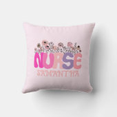 エレガント「ナース」タイポグラフィとフローラ鮮やか クッション (裏面)