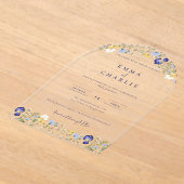 エレガント ボーホー ワイルドフラワーズ 青い スクリプト ウェディング アクリル招待状 (レイダウン)