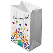 エレガント ミニマル カラフル レインボー ハート デザイン ミディアムペーパーバッグ (正面アングル)