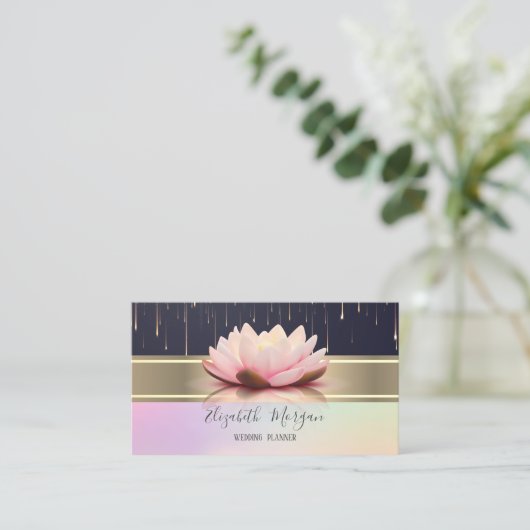 エレガント モダン ゴールド ストライプ ロータス ドリップス 名刺 (スタンド正面)