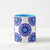 エレガント、抽象芸術幾何学青邪悪な目の花 マグカップ (中央)