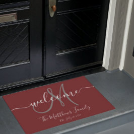 エレガントBurgundy Gray Monogramスクリプト名結婚の ドアマット