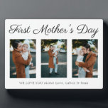 エレガントScript First Mother's Dayフォトコラージュ フォトプラーク<br><div class="desc">母シンプル母、マエレガントマ、または母の最初の母の日にミニマルは、初めてスタイルと祝3枚の写真のコラージュのプラーク。</div>