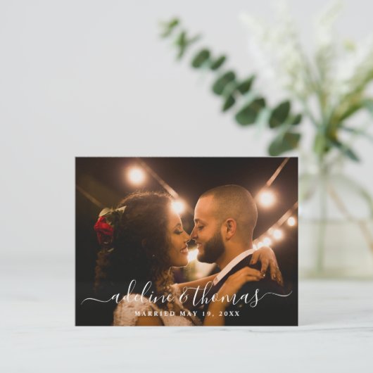 エレガントScript Monogramの結婚写真 ポストカード (スタンド正面)