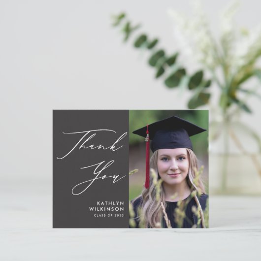 エレガントScript on Grayシンプル卒業式 ポストカード (スタンド正面)