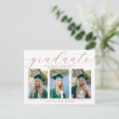 エレガントTerracottaスクリプト卒業3写真 インビテーションポストカード (スタンド正面)