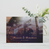 エレガントWavy Burgundy Overlay Photo結婚's 招待状 (スタンド正面)