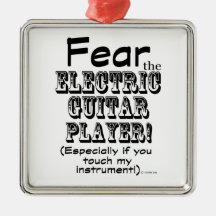 エレキギター奏者を恐れる