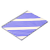 エレキブルーとベージュ5色ストライプのパターン ノートブック (左側)