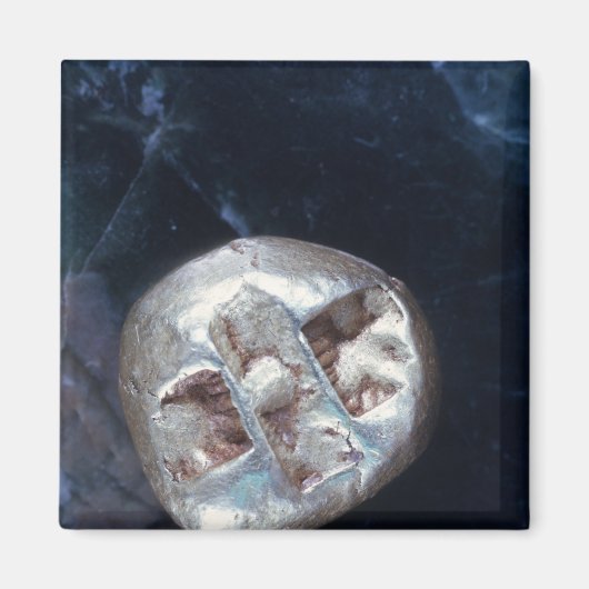 エレクトラムステーター、紀元前600年 マグネット (正面)