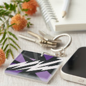 エレクトリックパープルおよびブラックジオメトリックデザイン キーホルダー (正面右)
