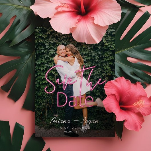 エレクトリックラブネオンピンクハート&タイポグラフィ写真 セーブザデート