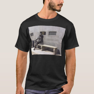 エレノアRigbyの彫像、リヴァプールイギリス Tシャツ
