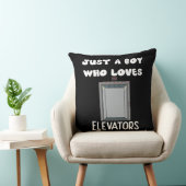 エレベーターが大好きな男の子エレベーター クッション (椅子)