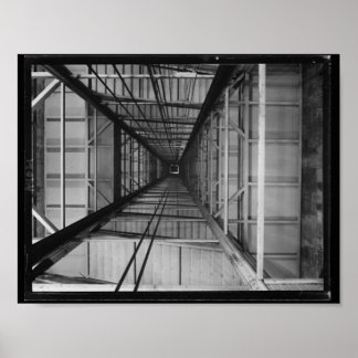 エレベーター昇降路 ポスター