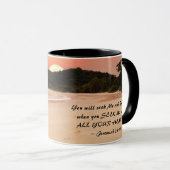 エレミヤ29:13あなたがたの聖書をすべて持って、わたしを求めなさい マグカップ (正面右)