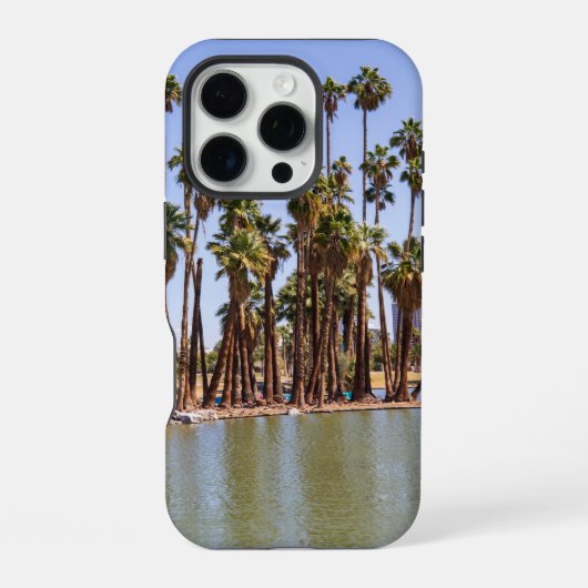エンカントパークの美しい春の風景 iPhoneケース (裏面)