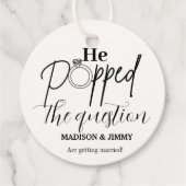 エンゲージメントパーティーのステッカー、彼はプロポーズした フェイバータグ (正面)