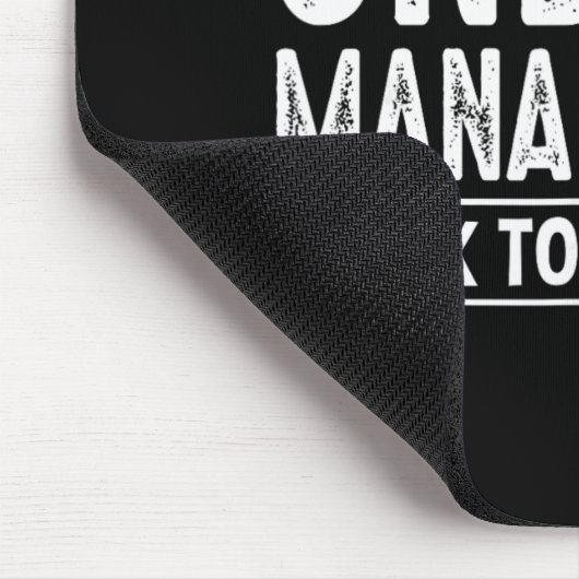 エンゲージメントパーティーの男性たち、新たな管理体制に変化の兆し マウスパッド (コーナー)