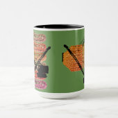 エンジニアトラックを操作するクローラクレーン及びクレーン マグカップ (中央)